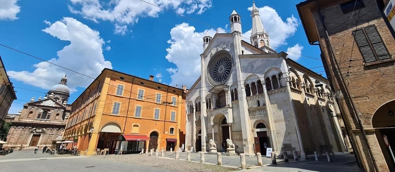 Luxury Apartment Next To The Francescana Modena Exterior foto